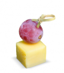 Канапе с красным виноградом и твёрдый сыром ( 20шт.)
